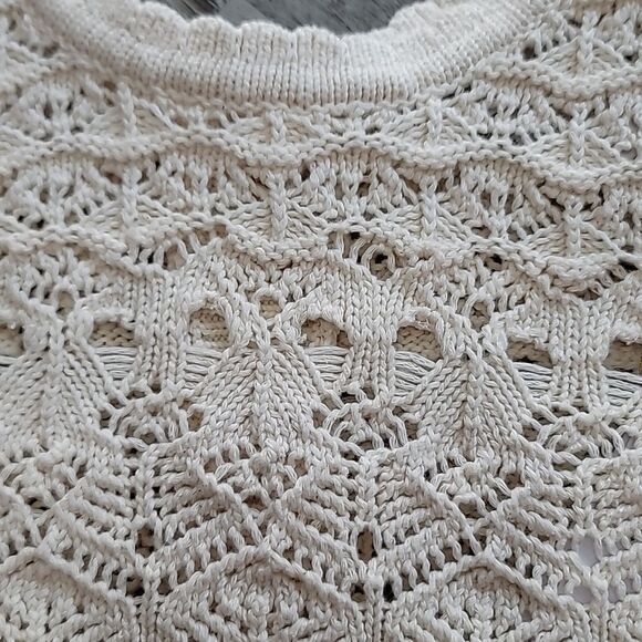 New House of Harlow Beige Crochet Back Button Tank Size Large - Picture 6 of 6